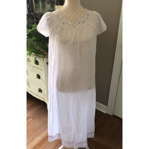 Vintage Carole Long Cotton Nightgown Pale Purple Embroidery Size Small